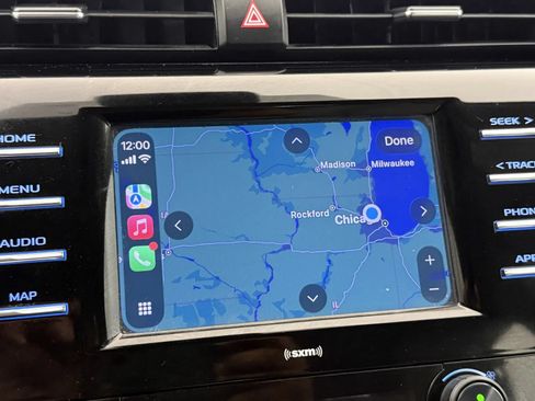 Used 2020 Toyota Camry SE FWD image 19