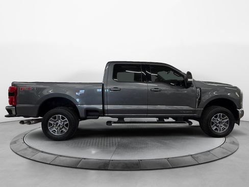 Used 2024 Ford F250 Lariat w/ FX4 Off-Road Package AWD/4WD image 2
