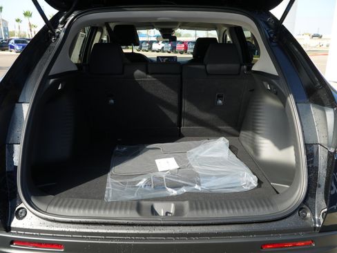 New 2026 Honda HR-V LX image 8