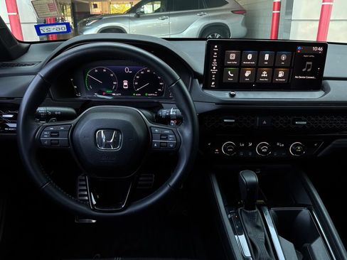 Used 2025 Honda Accord Sport image 15