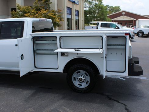 Used 2024 Chevrolet Silverado 2500 W/T w/ WT Convenience Package AWD/4WD image 19