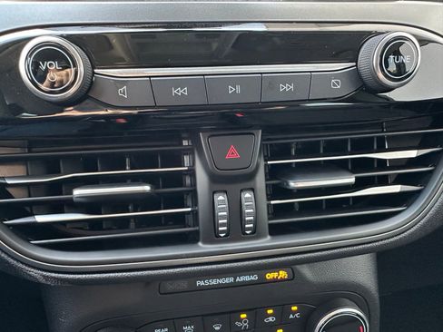 Used 2025 Ford Escape Active image 15