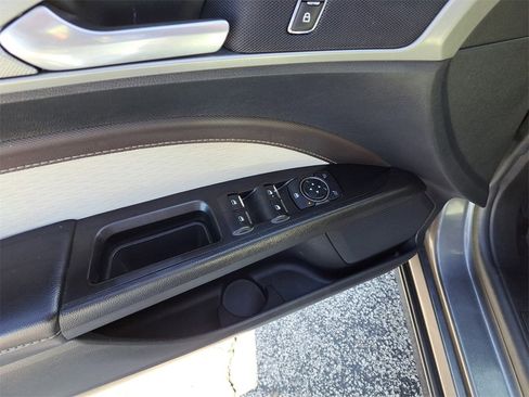 Certified 2020 Ford Fusion SE w/ Equipment Group 151A image 15