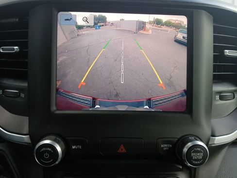 Used 2022 RAM 1500 Lone Star AWD/4WD image 9