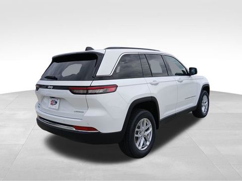 New 2026 Jeep Grand Cherokee Laredo image 5