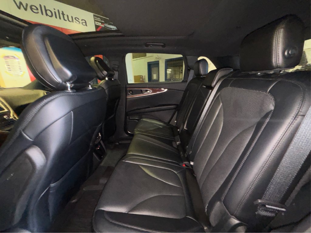 Used 2020 Lincoln Nautilus Reserve AWD/4WD image 13