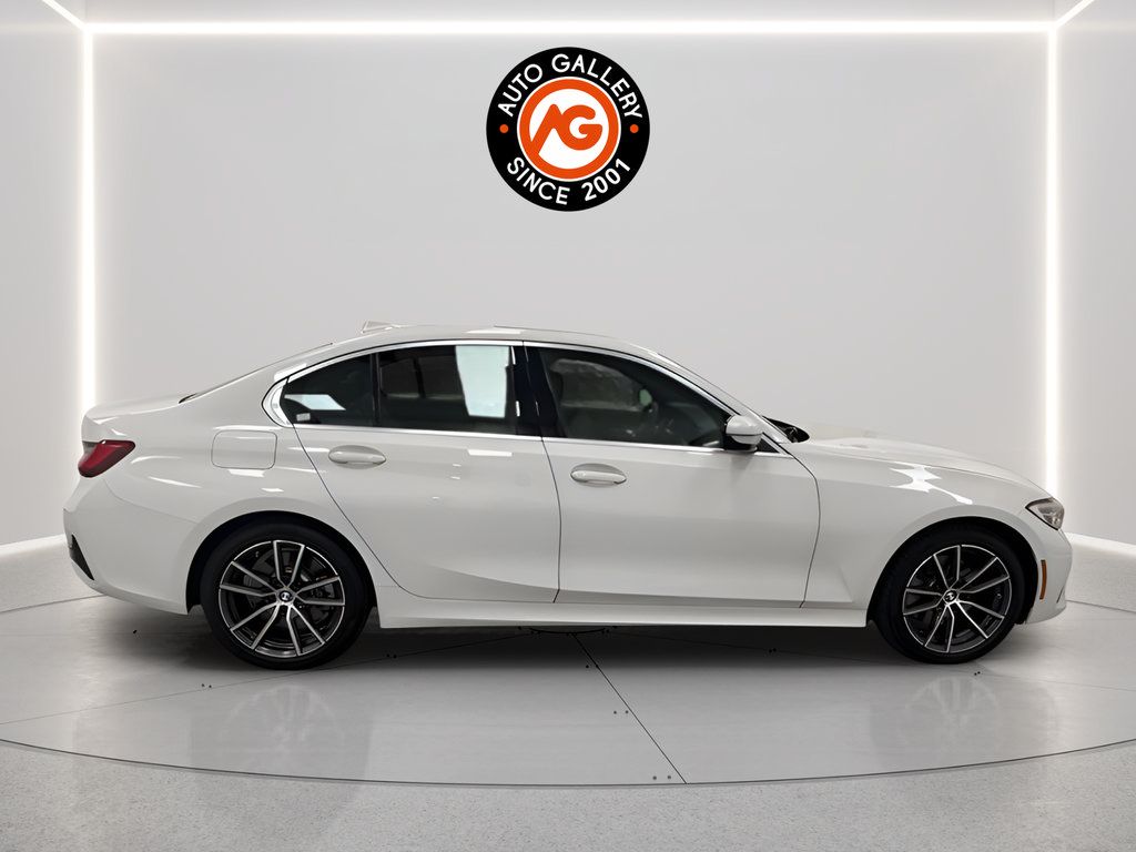 Used 2021 BMW 330i Sedan w/ Convenience Package RWD image 2