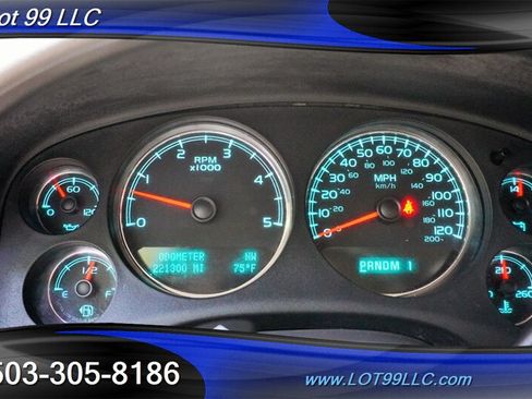Used 2011 Chevrolet Silverado 2500 LTZ w/ LTZ Plus Package AWD/4WD image 21