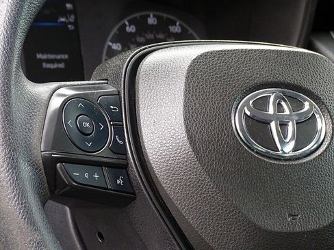 Used 2023 Toyota Corolla LE FWD image 20