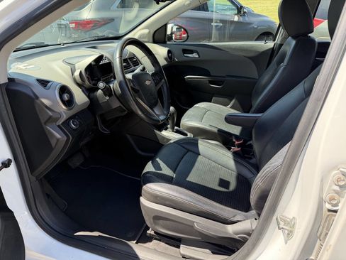 Used 2016 Chevrolet Sonic LTZ FWD image 5