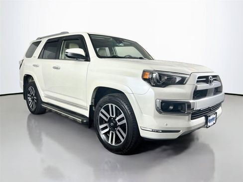 Used 2022 Toyota 4Runner Limited AWD/4WD image 8