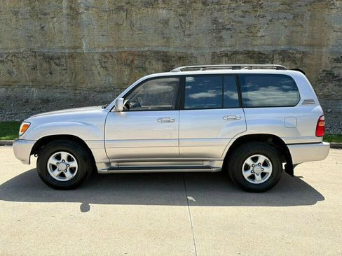 Used 2000 Toyota Land Cruiser AWD/4WD image 6