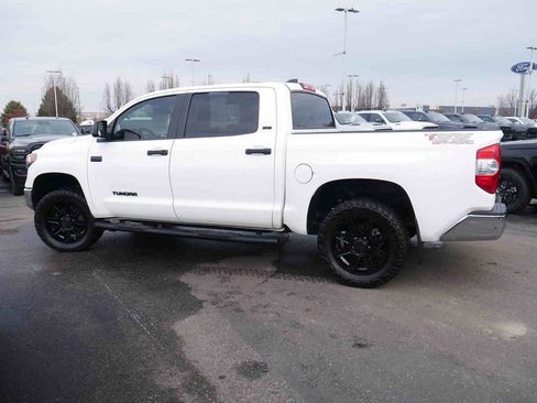Used 2020 Toyota Tundra SR5 w/ SR5 Upgrade Package image 19
