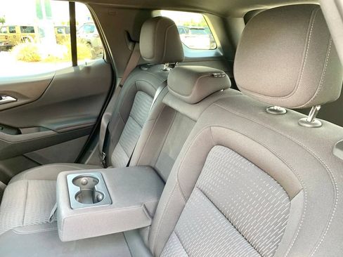 Used 2025 Chevrolet Equinox LT FWD image 17