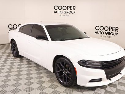 Used 2020 Dodge Charger SXT w/ Blacktop Package