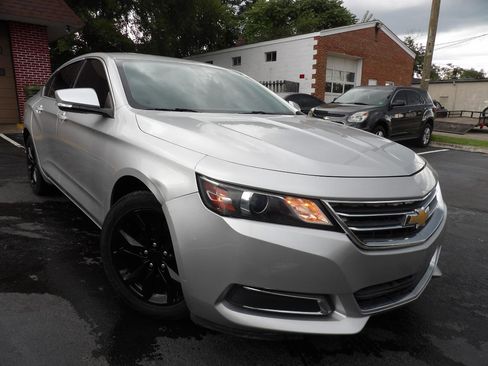 Used 2017 Chevrolet Impala LT FWD image 8