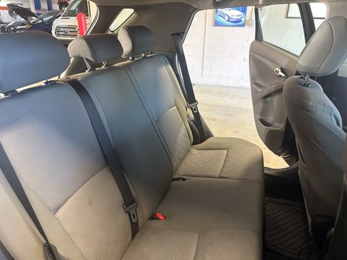 Used 2010 Toyota Matrix S FWD image 26