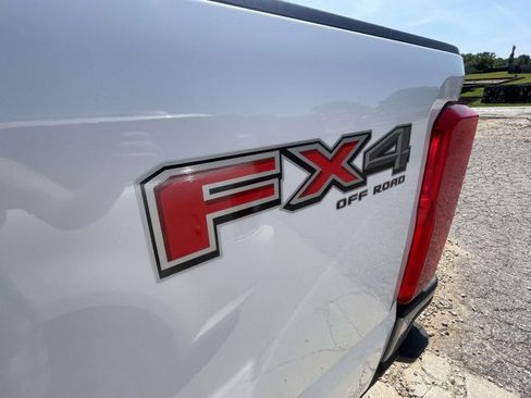 Used 2025 Ford F250 XLT w/ FX4 Off-Road Package AWD/4WD image 7