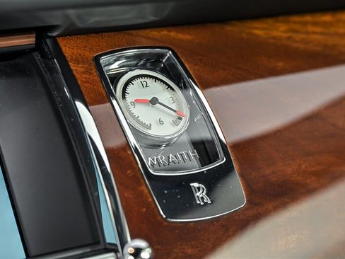 Used 2015 Rolls-Royce Wraith RWD image 35
