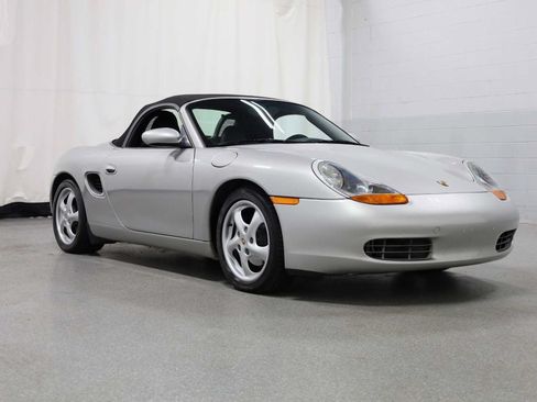 Used 2000 Porsche Boxster RWD image 13