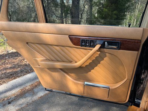 Used 1990 Mercedes-Benz 560 SEL image 45
