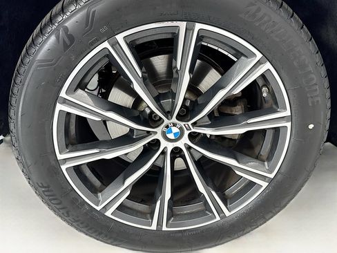 Used 2023 BMW X5 xDrive40i w/ M Sport Package AWD/4WD image 32