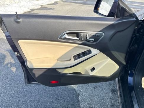 Used 2018 Mercedes-Benz CLA 250 4MATIC image 15