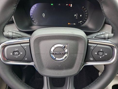 New 2026 Volvo XC40 B5 Ultra w/ Protection Package Premier image 11