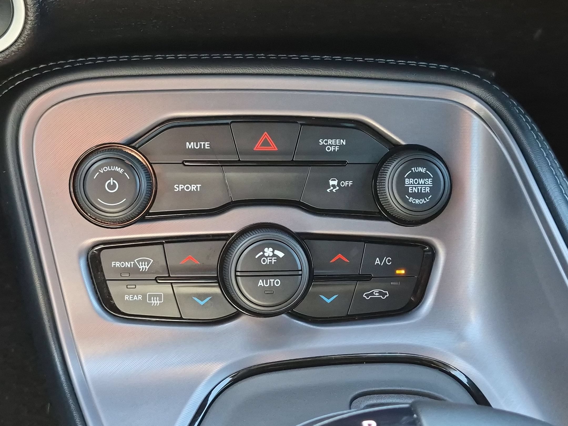 Used 2023 Dodge Challenger SXT w/ Blacktop Package RWD image 25