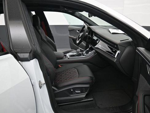 New 2026 Audi SQ8 Prestige image 14