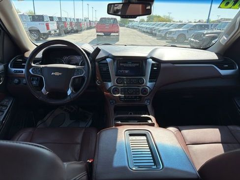 Used 2018 Chevrolet Tahoe Premier AWD/4WD image 18