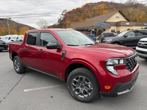 New 2025 Ford Maverick XLT w/ XLT Luxury Package image 3