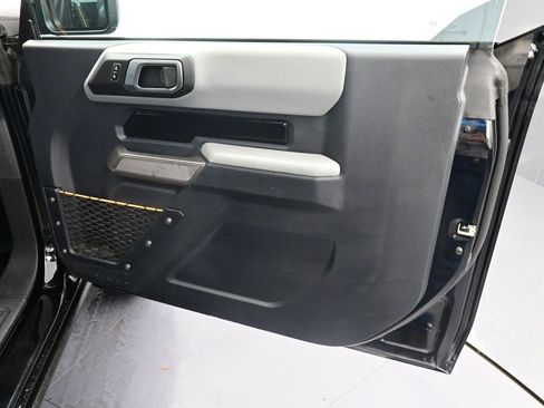 Used 2023 Ford Bronco Badlands image 20