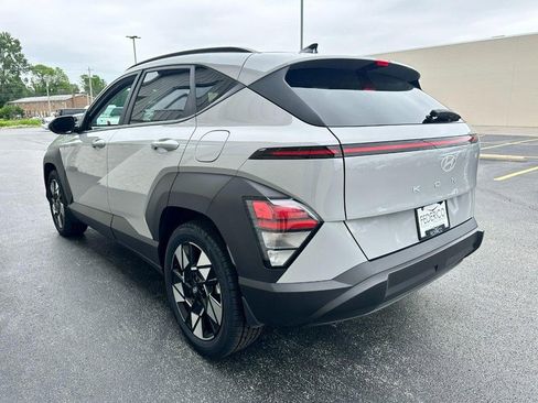 Used 2024 Hyundai Kona SEL w/ Convenience Package FWD image 7