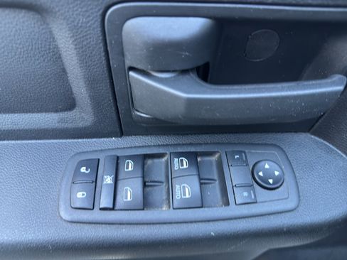 Used 2022 RAM 3500 Tradesman w/ Chrome Appearance Group AWD/4WD image 23