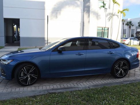 Used 2020 Volvo S90 T6 R-Design image 4