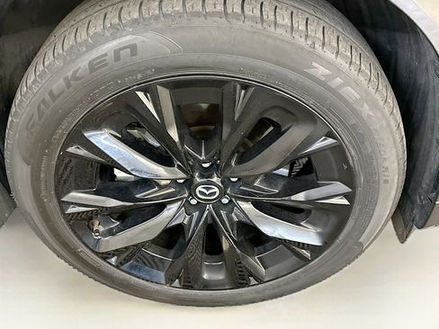 Used 2025 MAZDA CX-90 3.3 Turbo w/ Premium Sport Pkg image 11