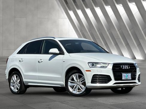 Used 2018 Audi Q3 2.0T Premium w/ Convenience Package AWD/4WD image 2