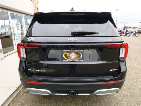 Used 2025 Ford Explorer Platinum w/ LUX Leather Package AWD/4WD image 23