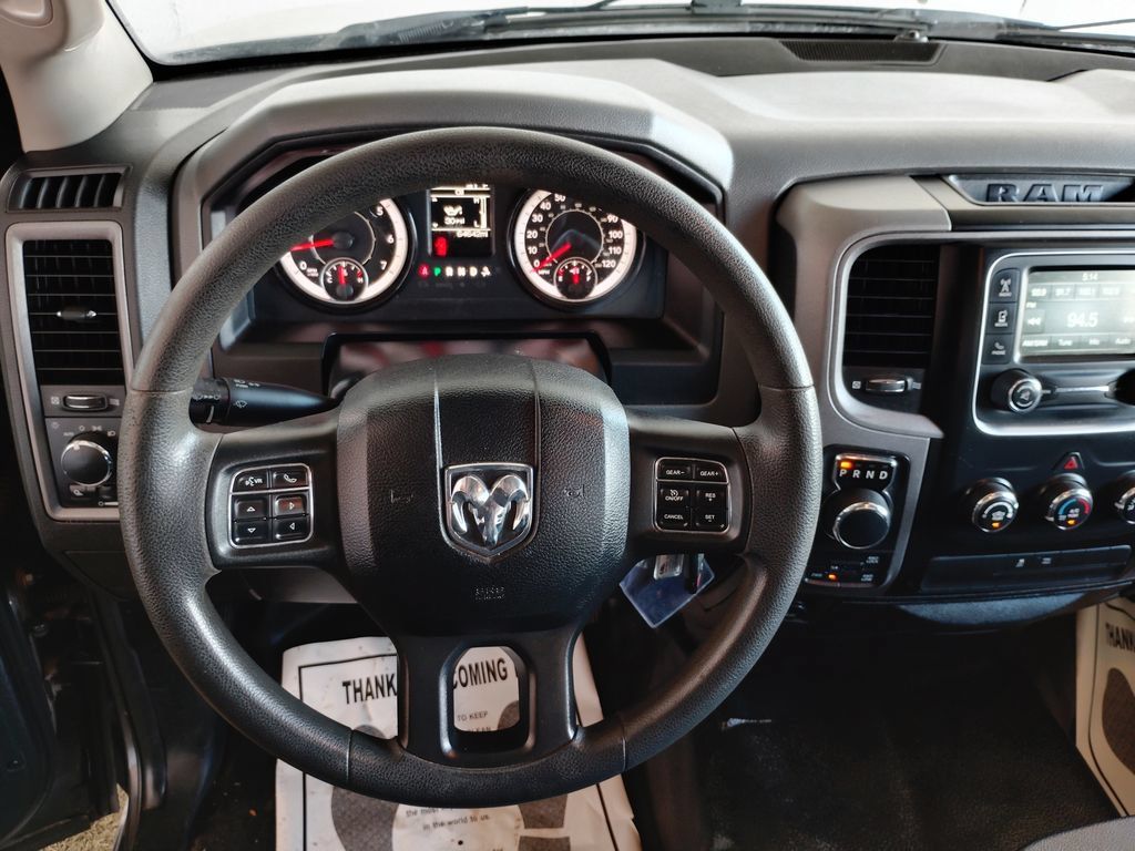 Used 2018 RAM 1500 Express AWD/4WD image 20
