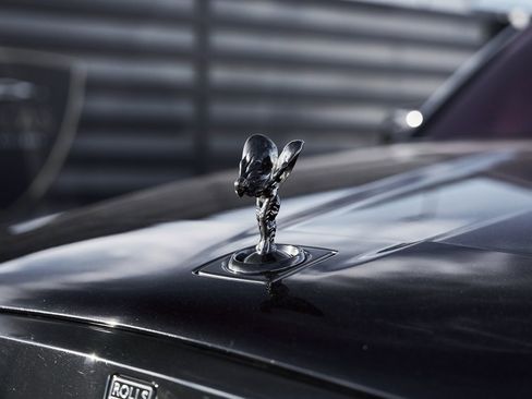 Used 2022 Rolls-Royce Cullinan Black Badge w/ Dark Exterior Package image 13