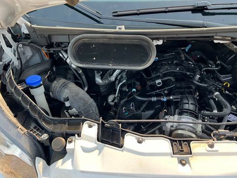 Used 2024 Ford Transit 350 XLT RWD image 38