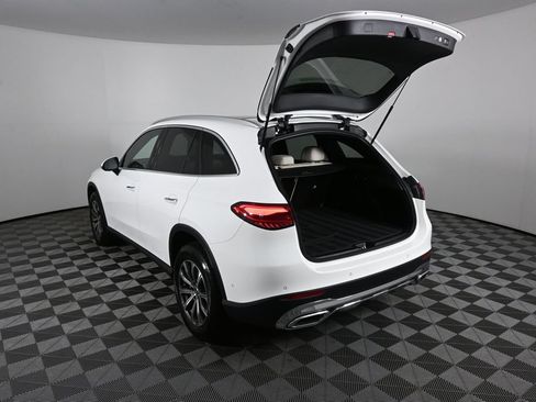 Used 2025 Mercedes-Benz GLC 300 image 31