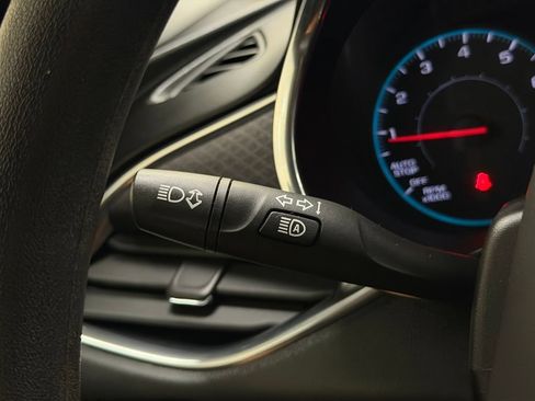 Used 2020 Chevrolet Malibu LT FWD image 20