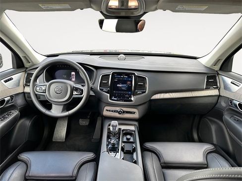 Used 2024 Volvo XC90 B6 Ultimate image 10