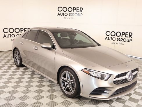 Used 2019 Mercedes-Benz A 220 4MATIC image 1