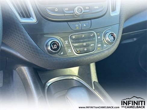 Used 2023 Chevrolet Malibu LT image 28