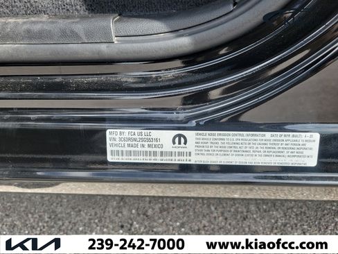 Used 2025 RAM 2500 Laramie w/ Night Edition AWD/4WD image 32