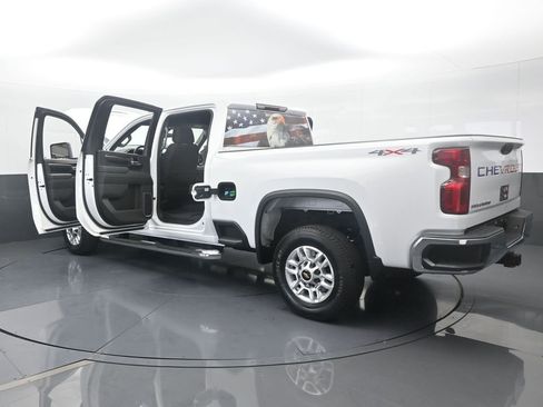 Used 2024 Chevrolet Silverado 2500 LT w/ Convenience Package image 80