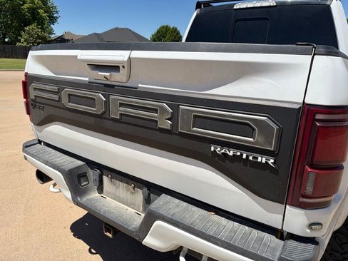 Used 2019 Ford F150 Raptor w/ Equipment Group 802A Luxury AWD/4WD image 15